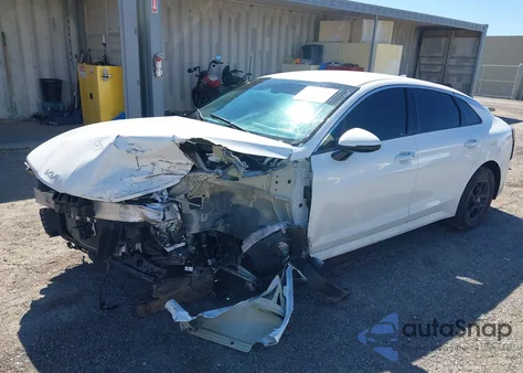 2025 Kia K5 Lxs из США, поврежденный, VIN KNAG24J76S5275919